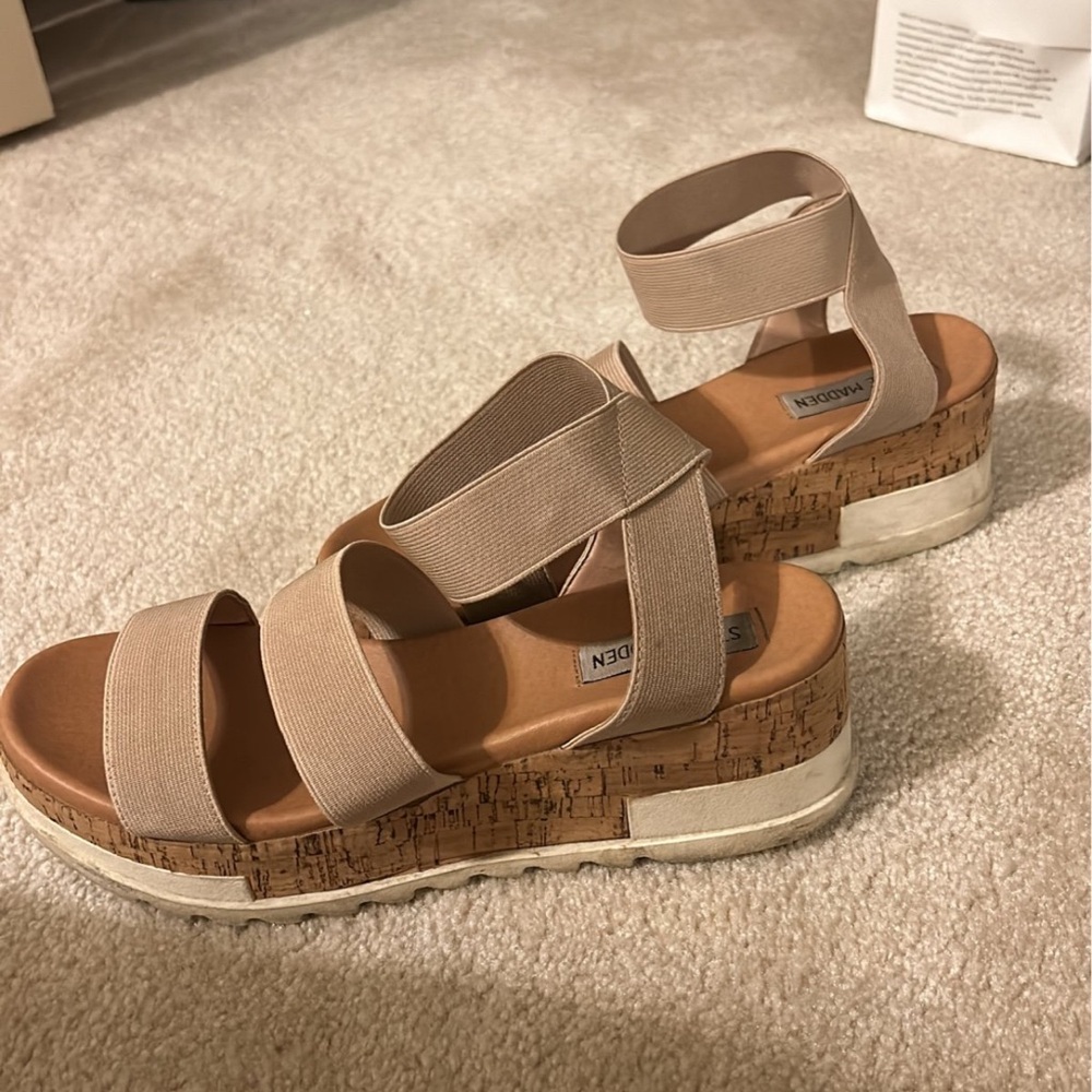 Steve Madden Beige Platform Sandals